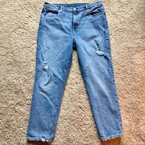 High Waisted Destructed Ankle Jeans
